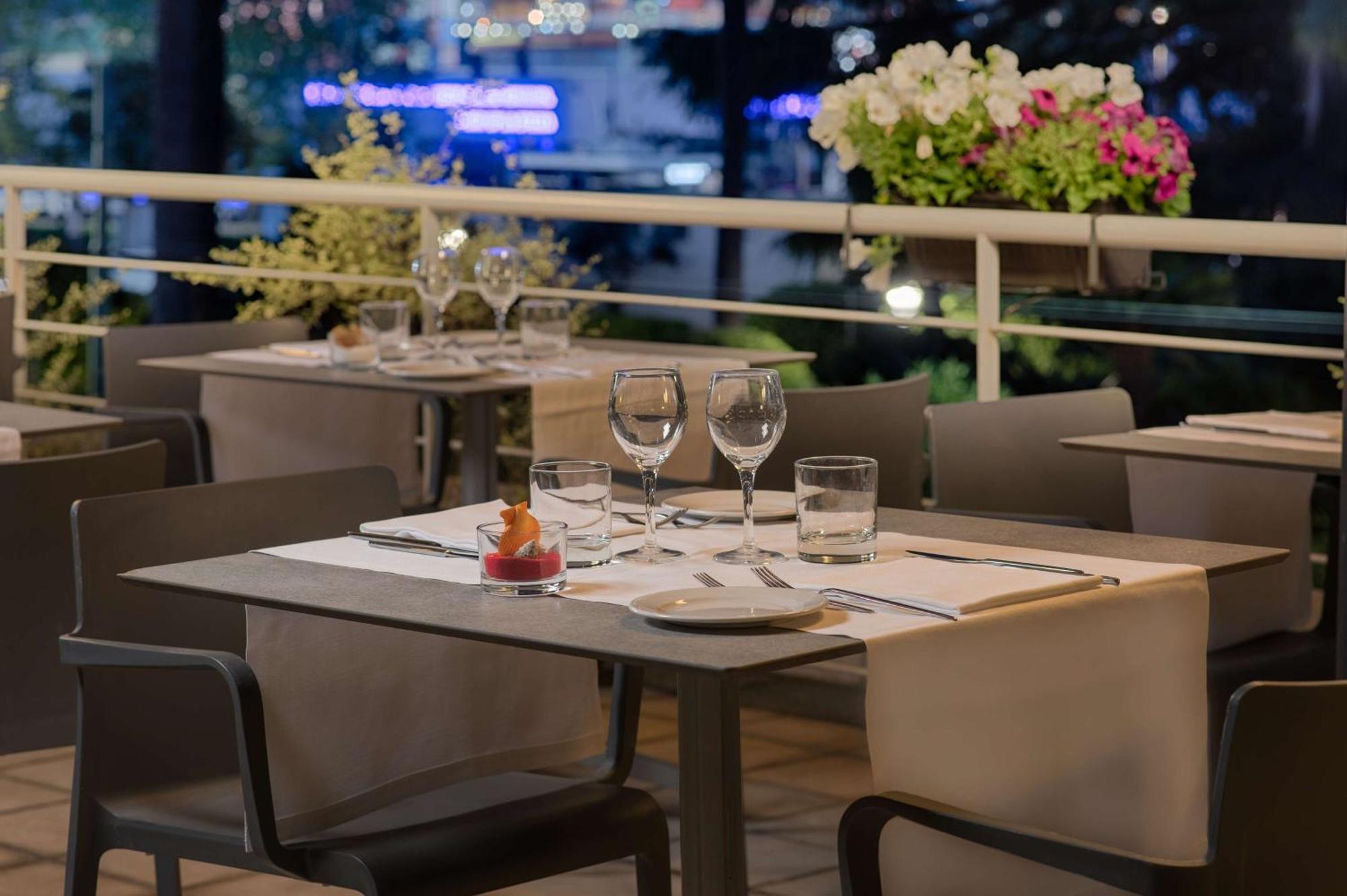 Nh La Spezia Hotel Ngoại thất bức ảnh