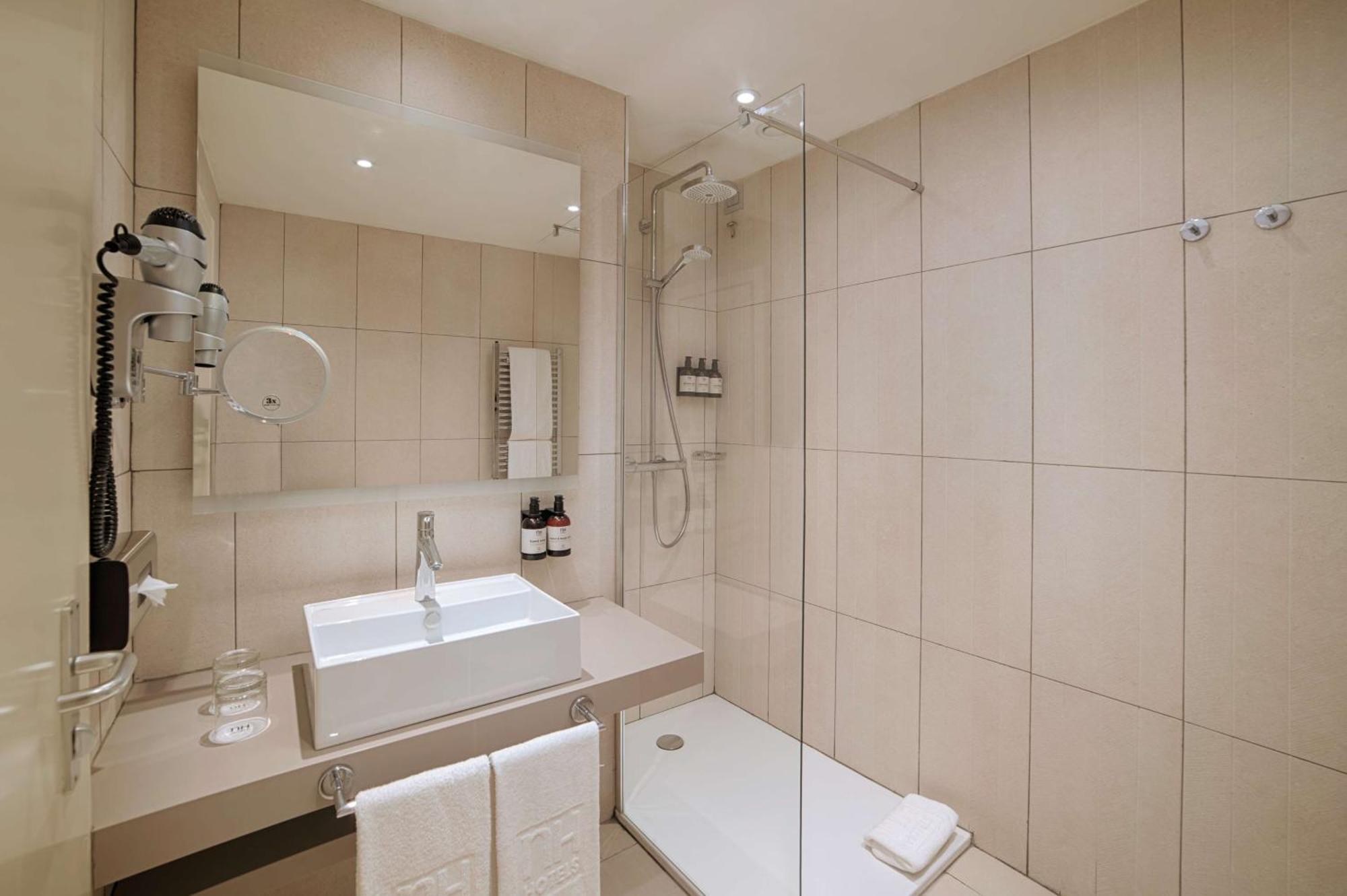 Nh La Spezia Hotel Ngoại thất bức ảnh