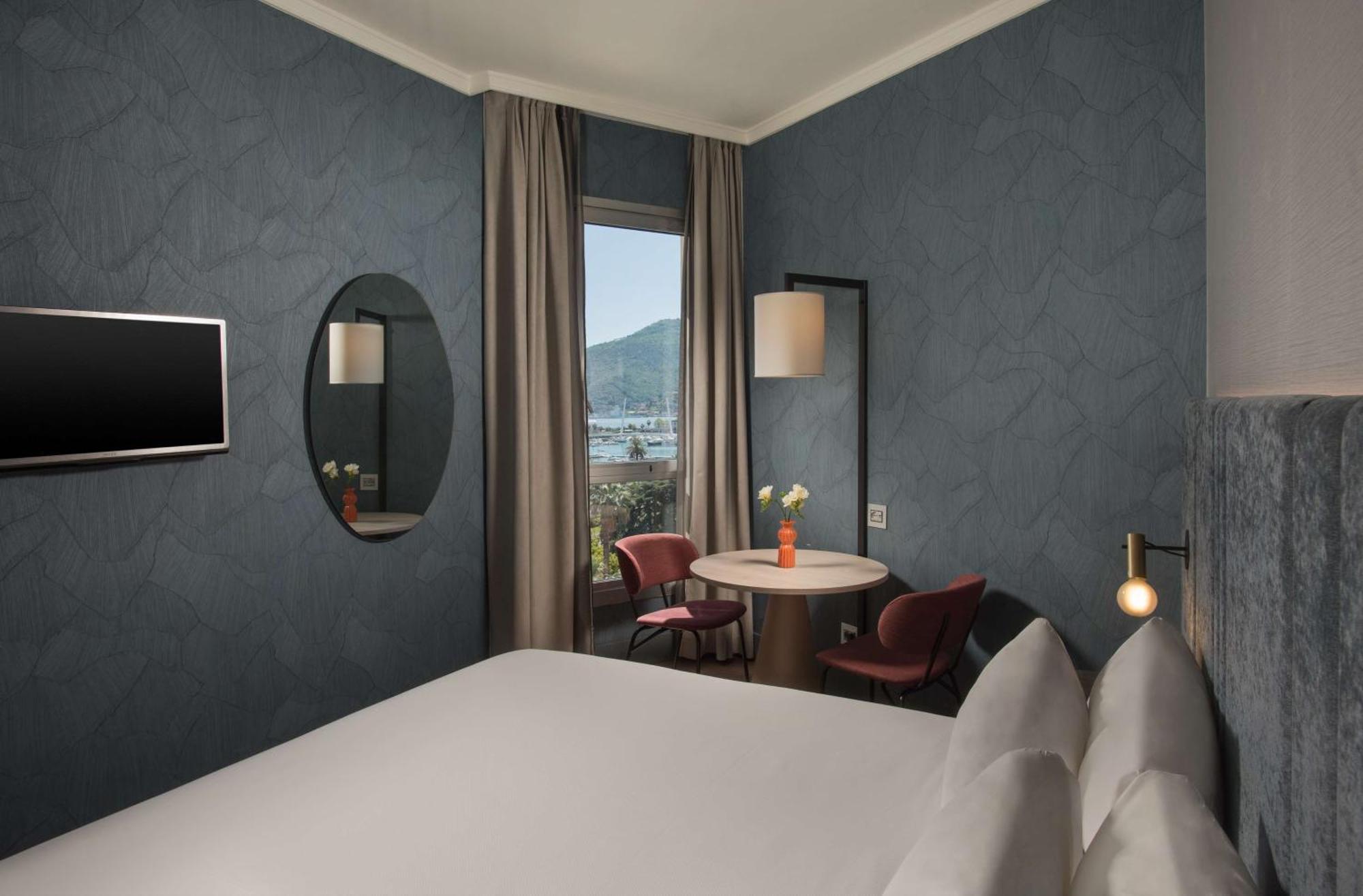 Nh La Spezia Hotel Ngoại thất bức ảnh