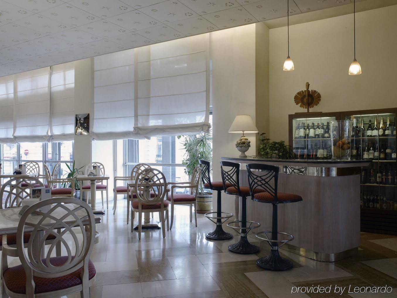 Nh La Spezia Hotel Nhà hàng bức ảnh