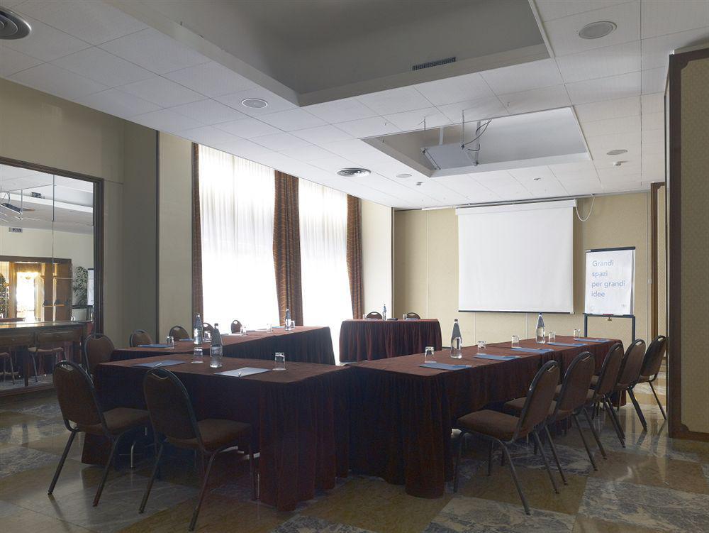 Nh La Spezia Hotel Ngoại thất bức ảnh